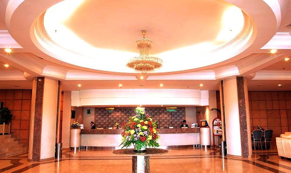 Dynasty Hotel 8/41