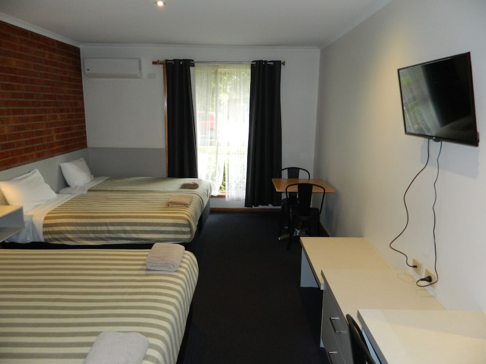 Werribee Motel & Apartments 22/63
