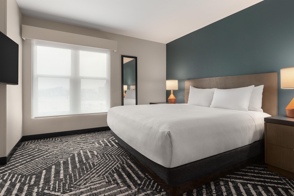 Hyatt House Charleston/Historic District 14/57
