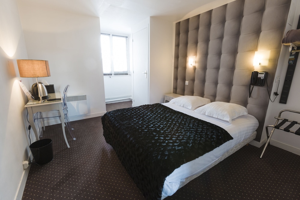 Hotel Le Saint Louis 13/50