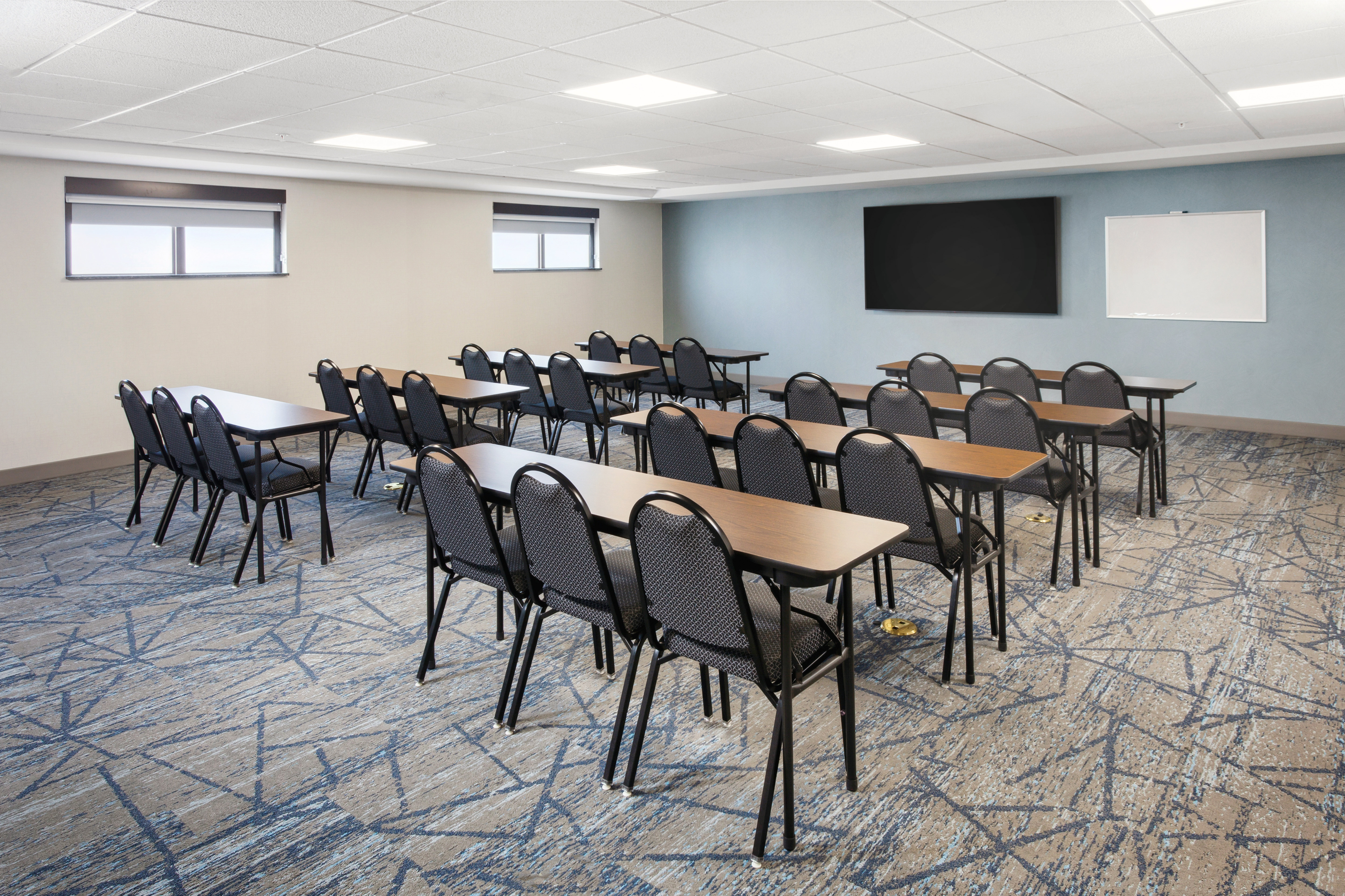 Holiday Inn Express Cleveland Airport Brookpark 42/50