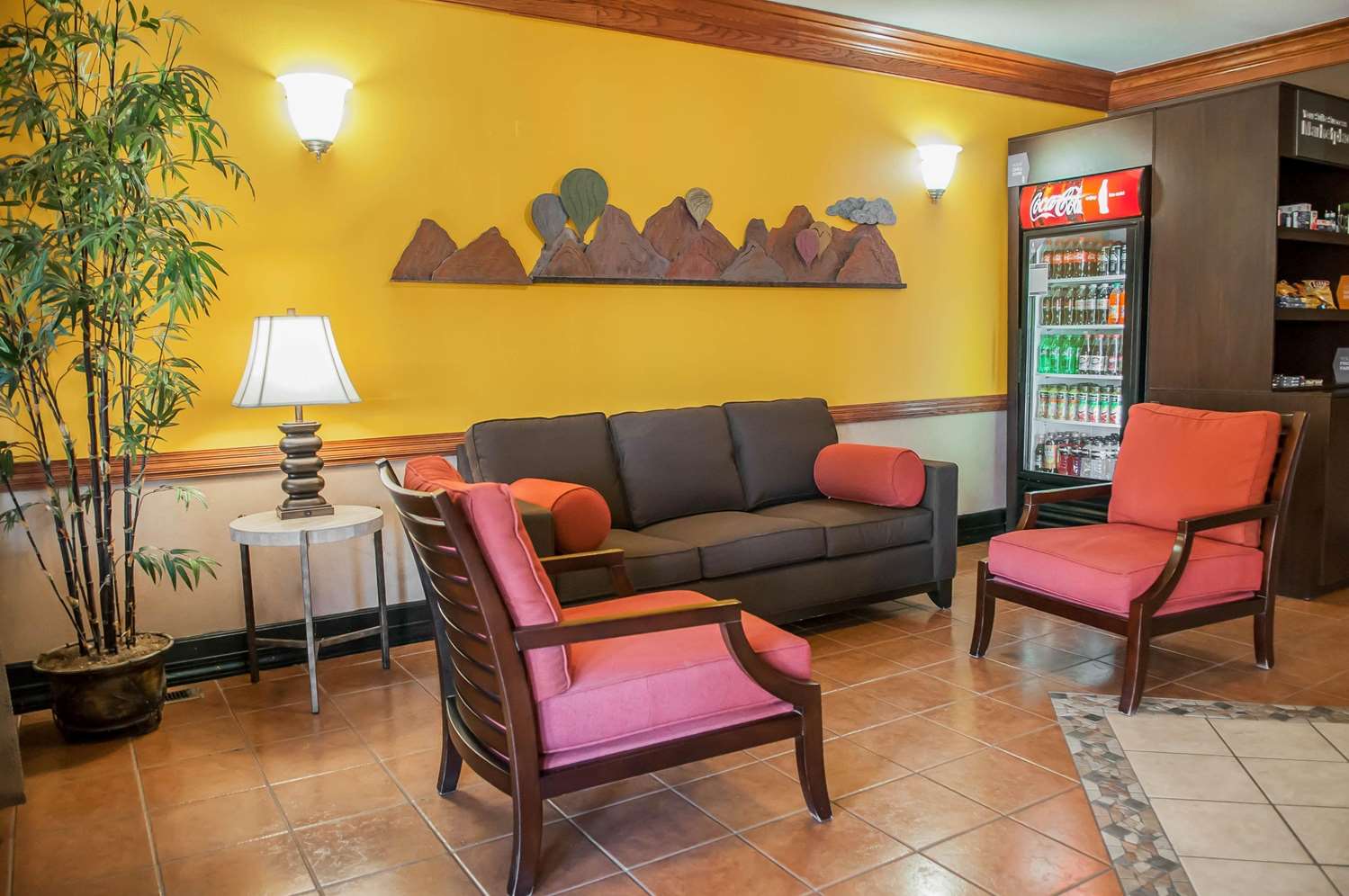 Comfort Suites Albuquerque/North Journal Center 13/25