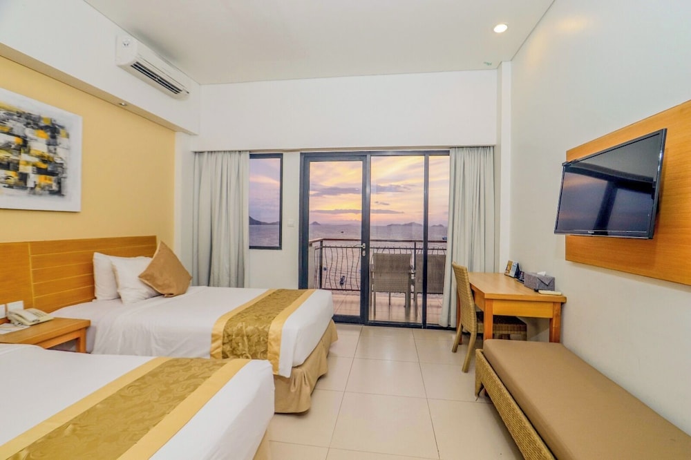 PREMIER, DOUBLE OR TWIN BED, SEA VIEW