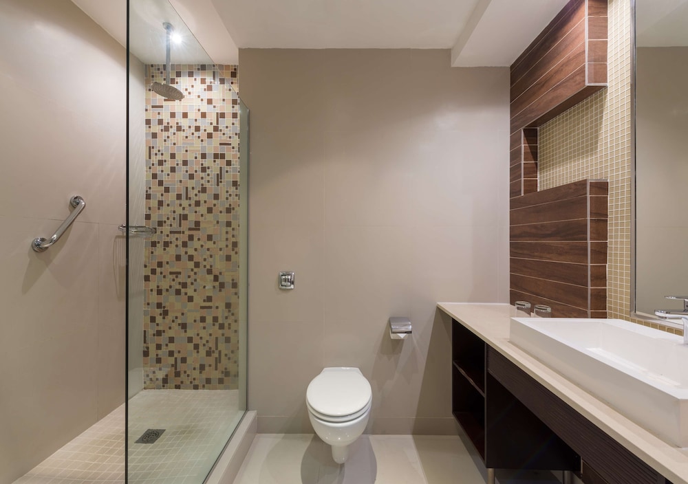 Park Inn By Radisson Serviced Apartments Lagos Victoria Island 20/70