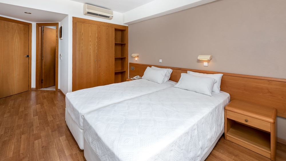 Sirene Beach Hotel 10/52