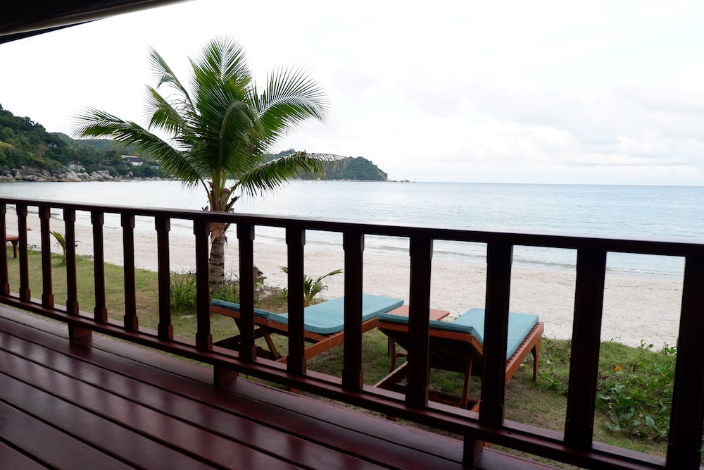 Pingchan Beachfront Resort 4/50