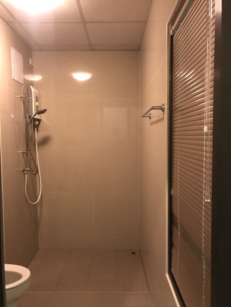 Ton Thong Resort Hotel 20/40