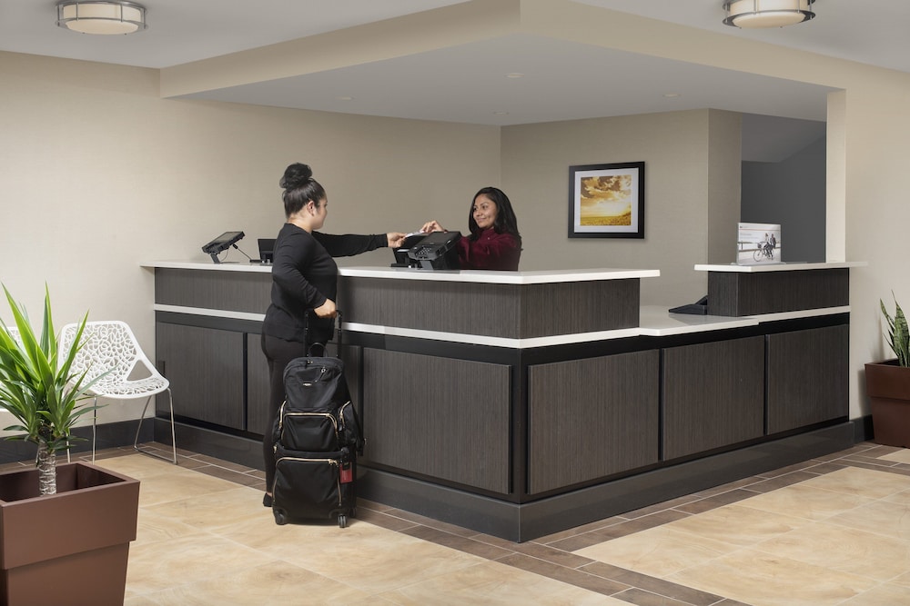 Candlewood Suites Alexandria West 5/58