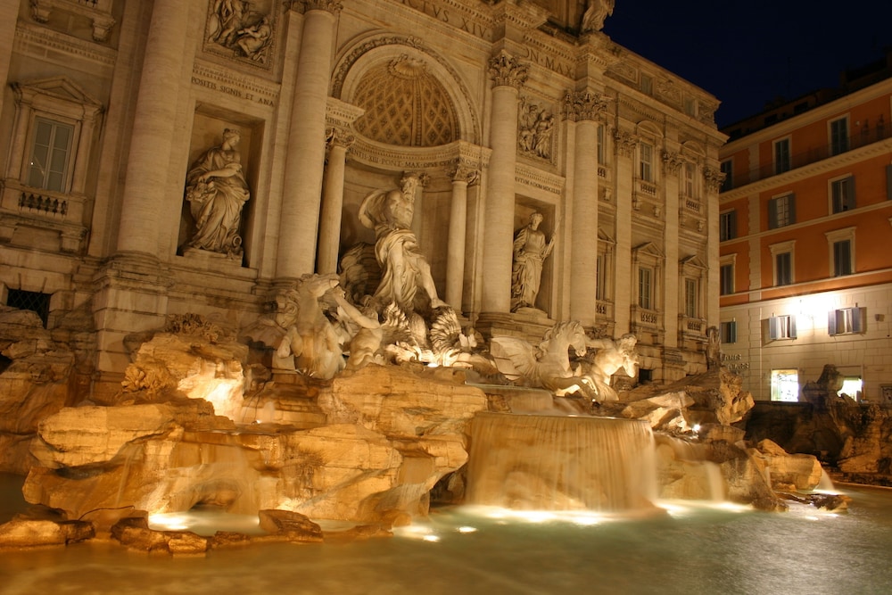 Relais Fontana di Trevi 54/64