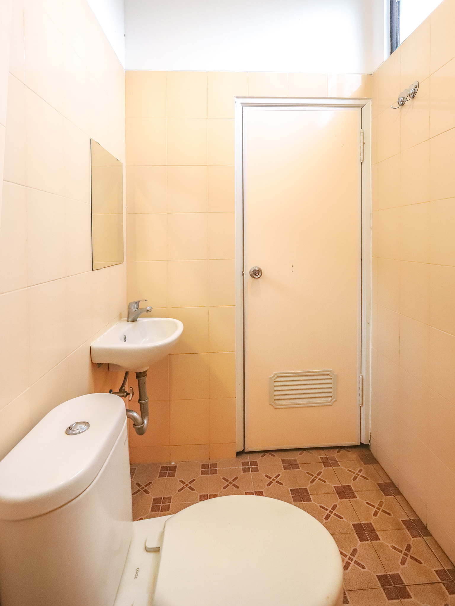 Oyo 1582 Bungo Guest House 42/47