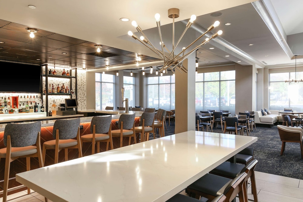 Hilton Garden Inn Melville 53/69