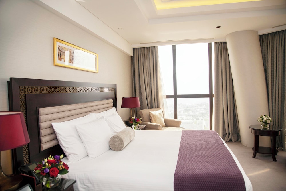 DELUXE, KING BED, PALACE VIEW