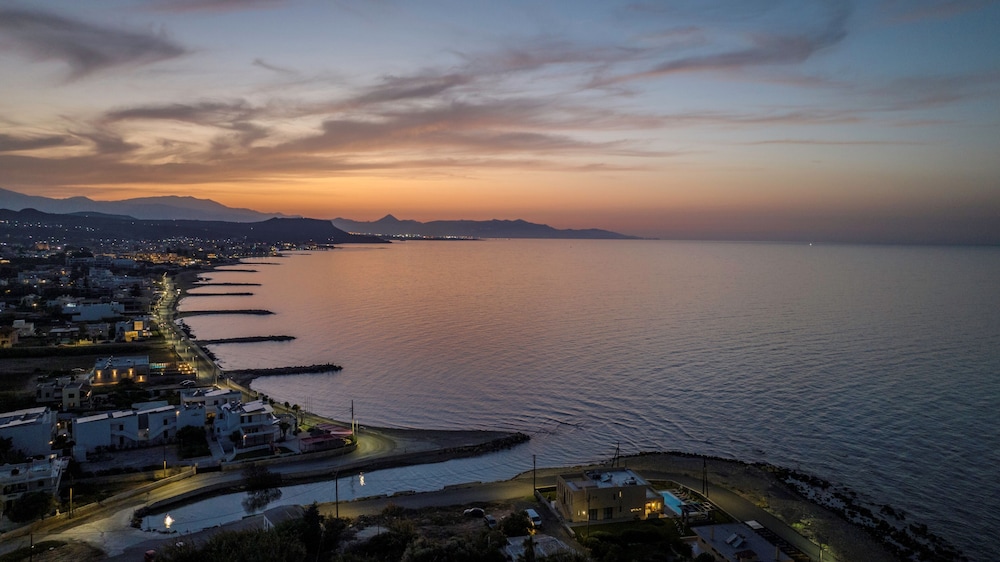 Kri Kri Village by Estia 40/50