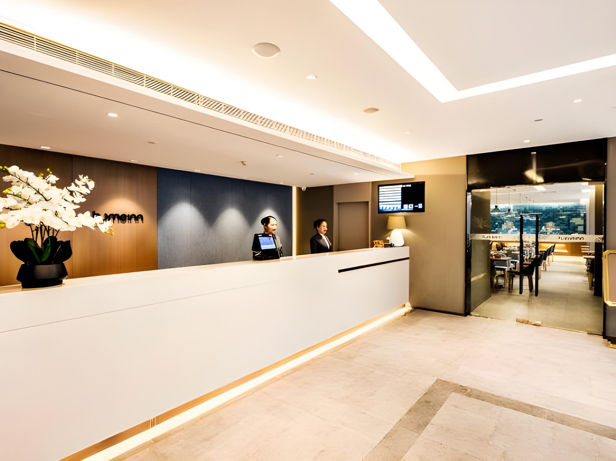Home Inn Neo (Tianjin Railway Station Binjiang Road Pedestrian Street) 8/26