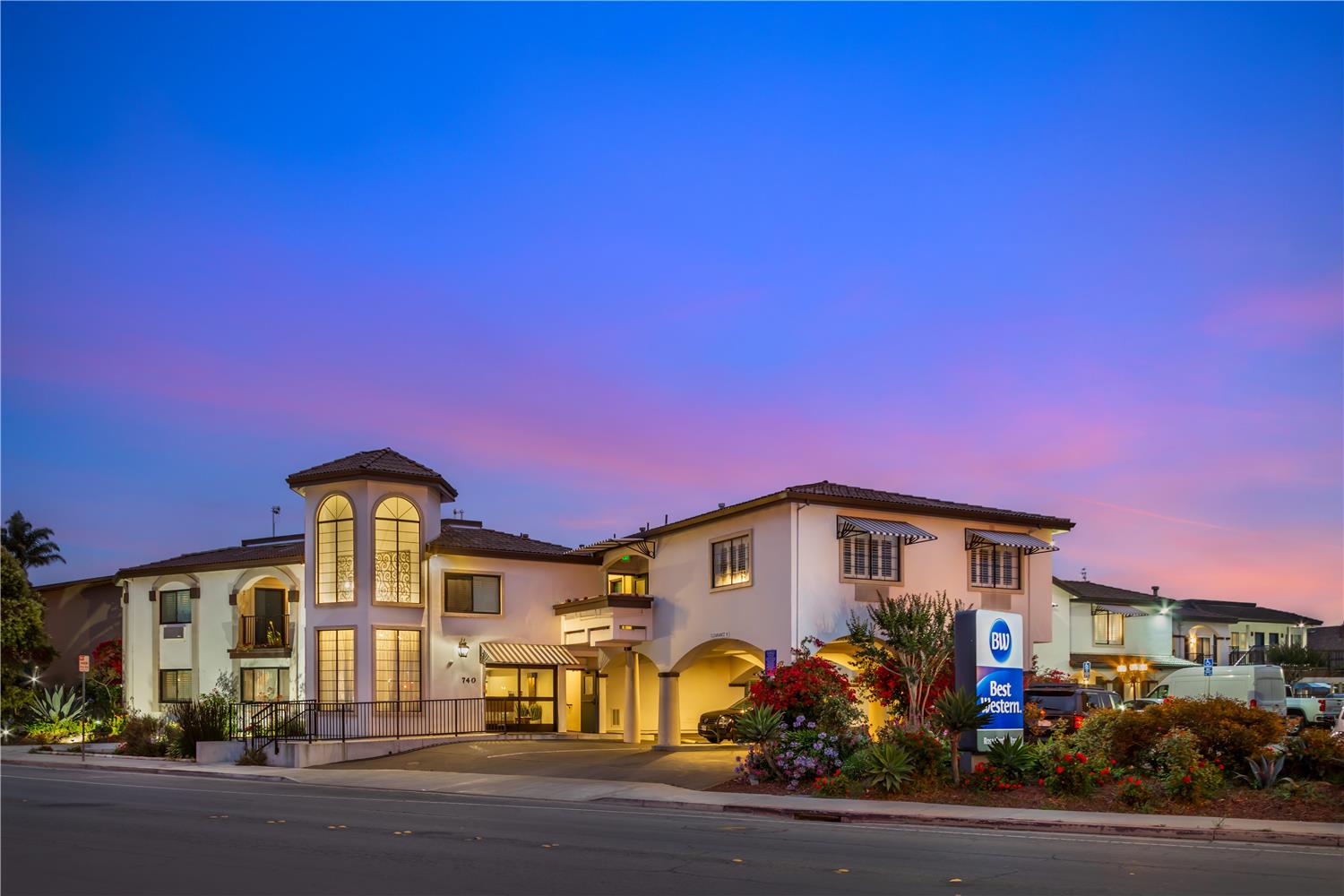 Best Western Rose Garden Inn 1/37