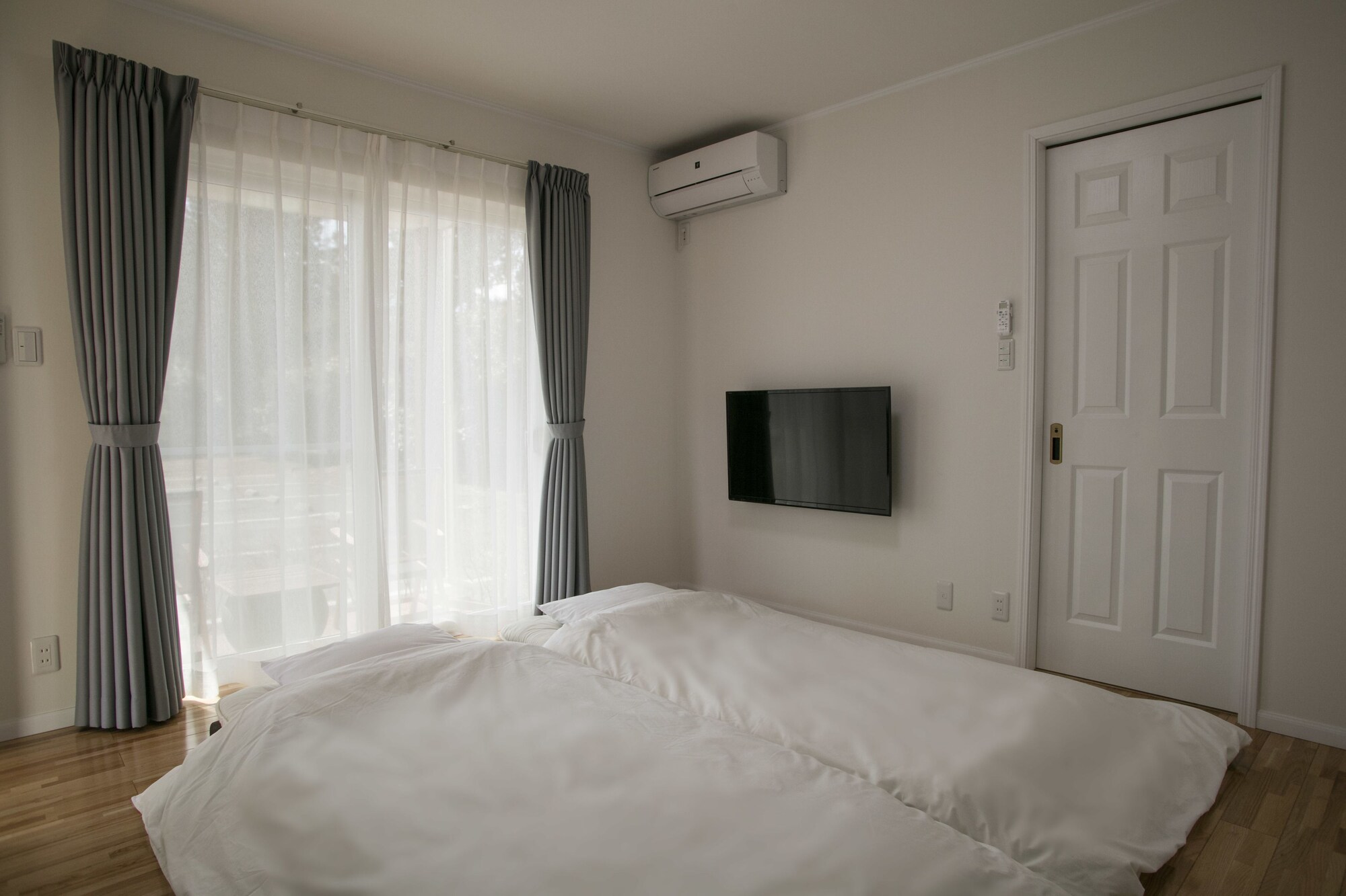 1 BEDROOM, STANDARD