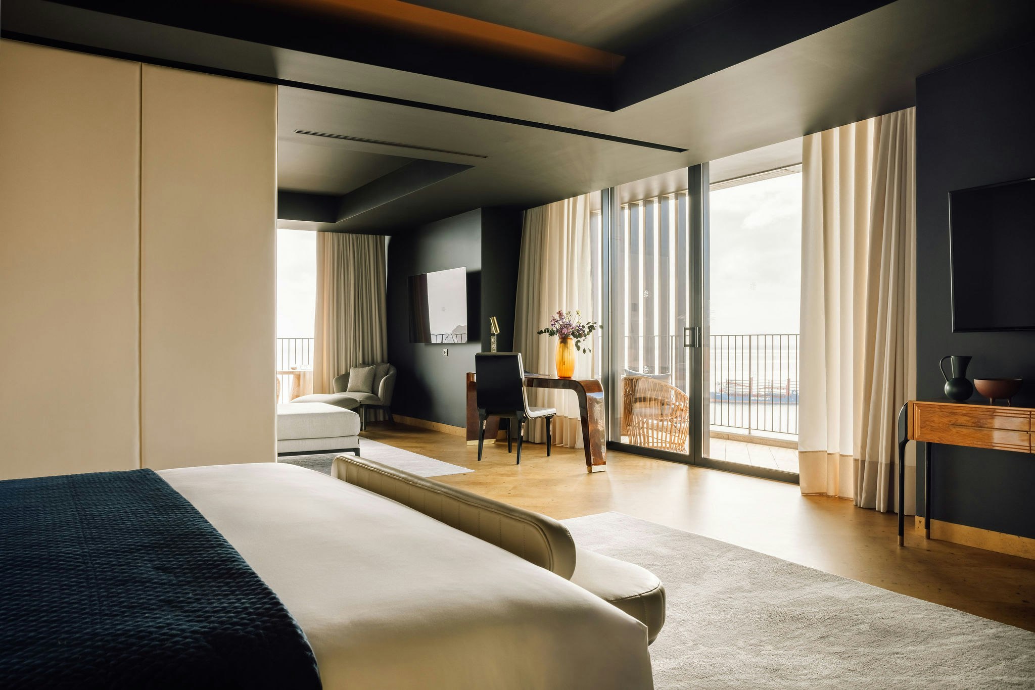 The Reserve by Savoy Signature 25/65
