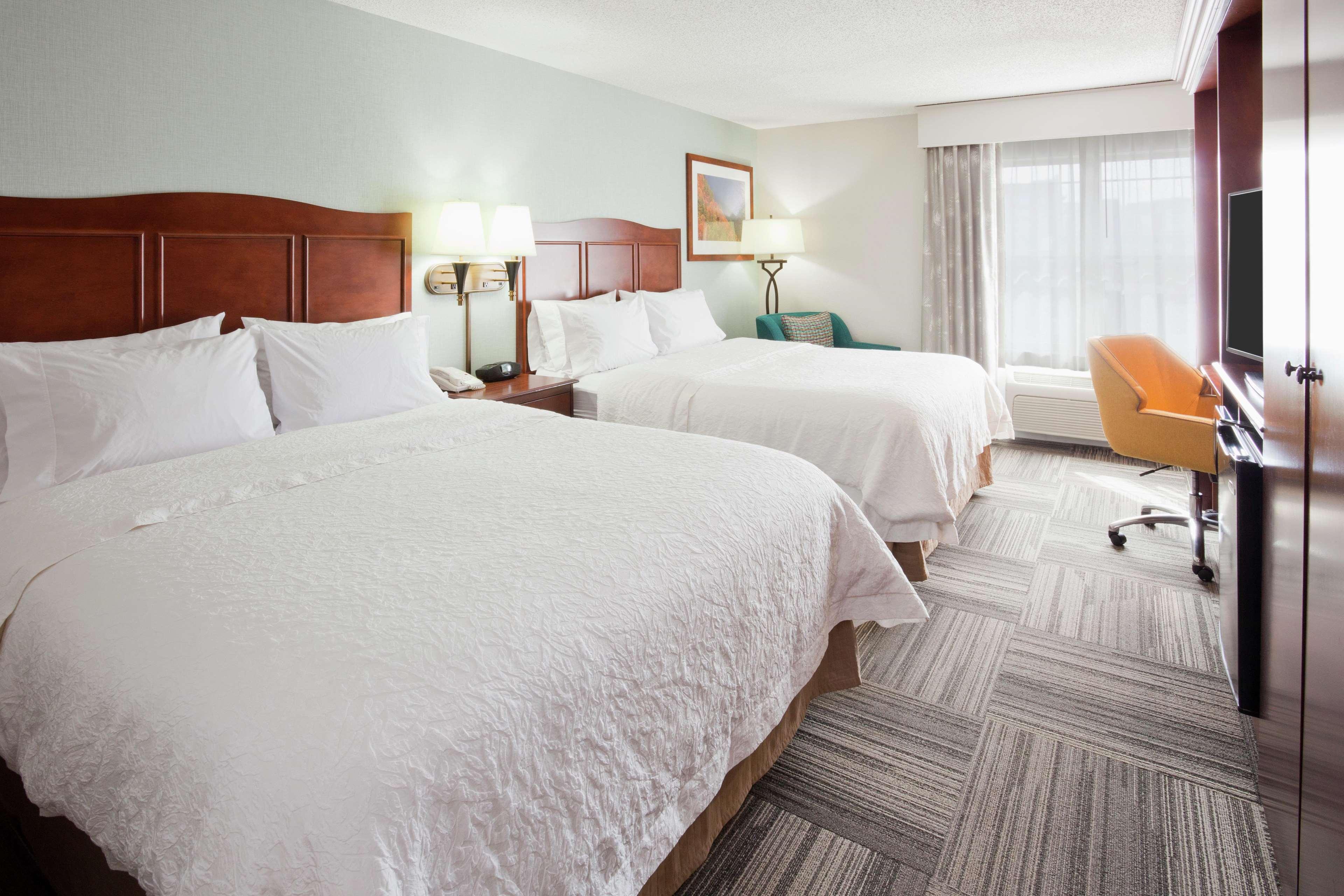 Room, 2 Queen Beds, Partial View
