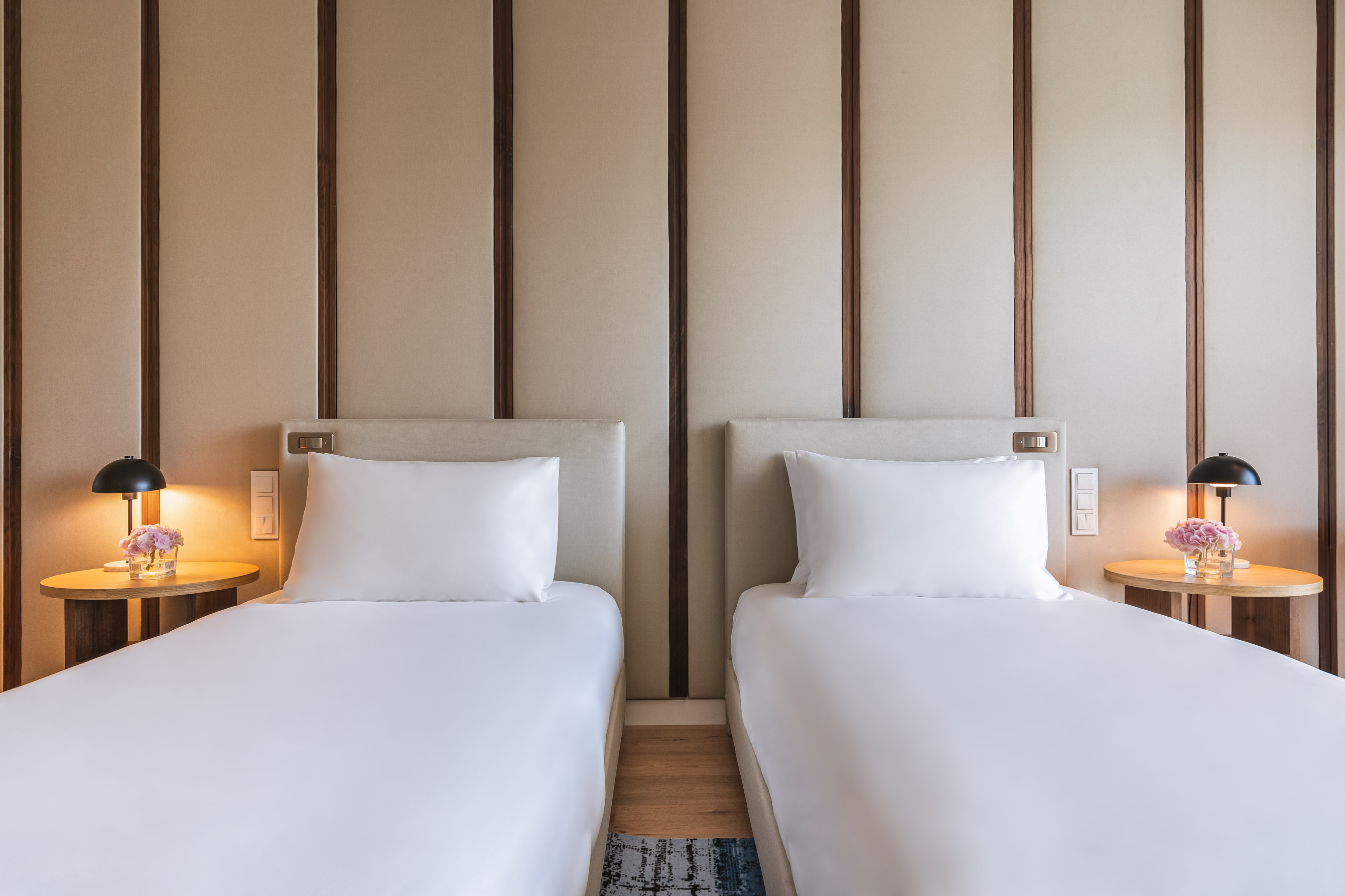 غرفة بسريرين منفصلين بإطلالة على النهر، Hyatt Regency Lisbon 5/8