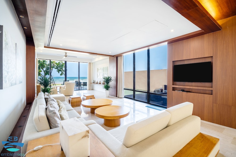 Beach front villa by Emblemsea in hyatt 29/50