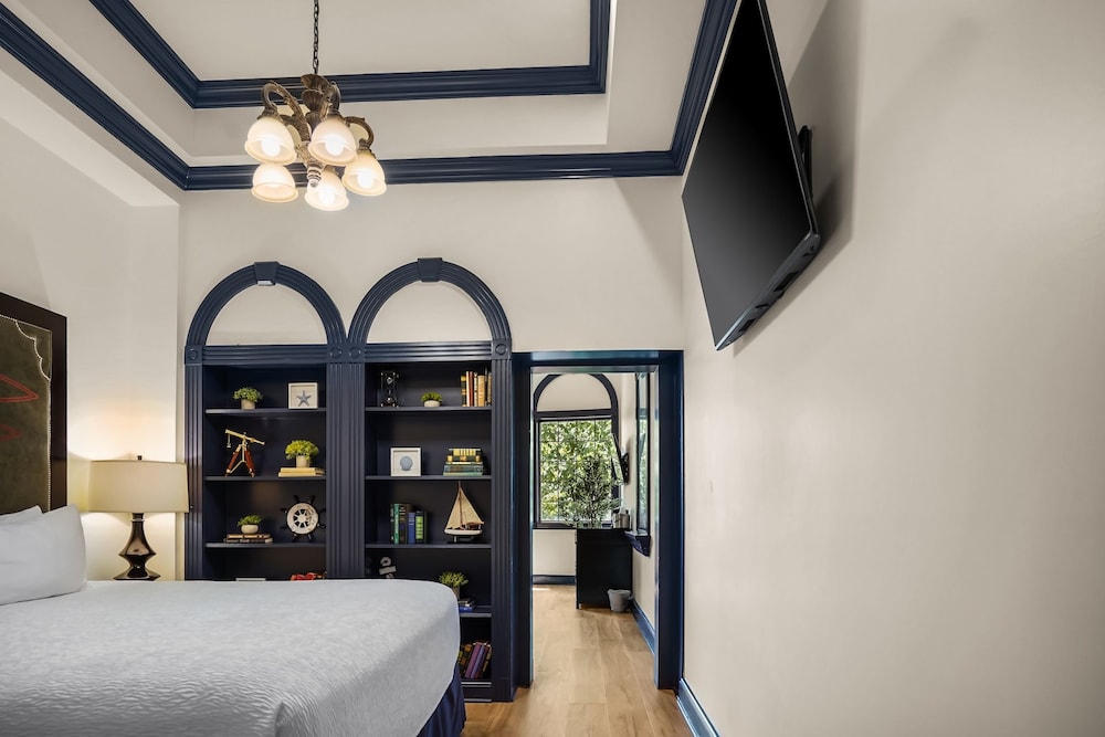 Nantucket, King Bed