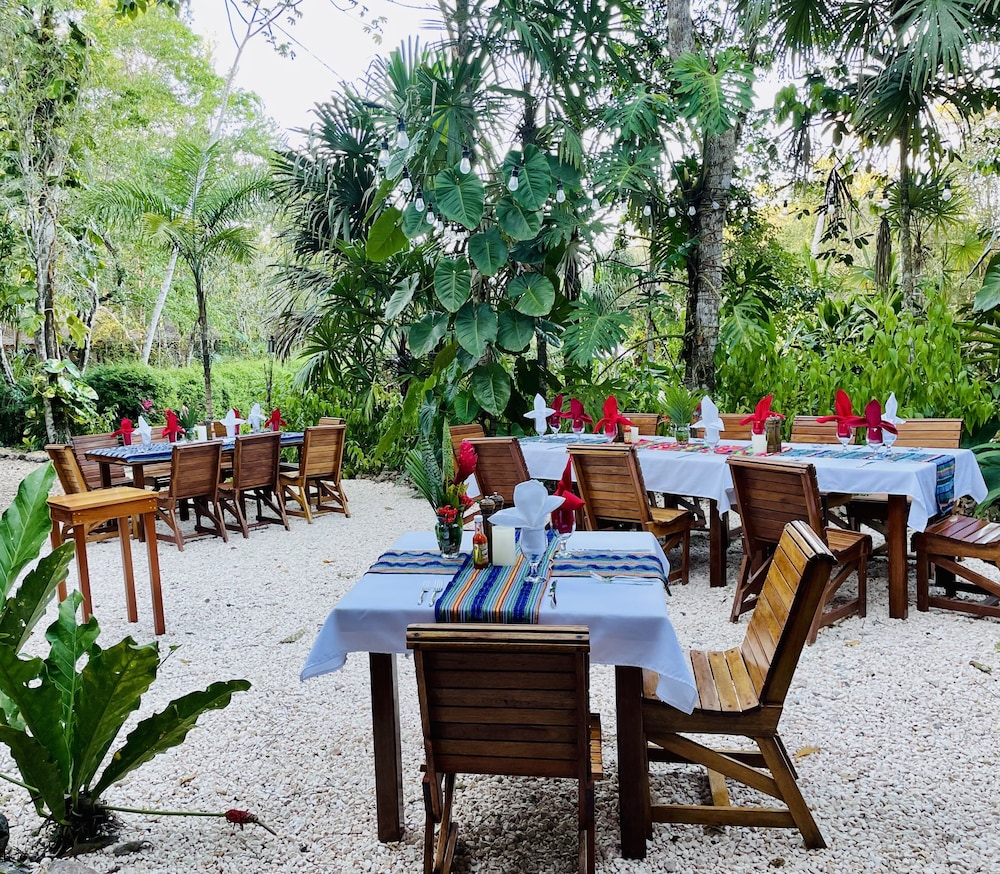 Mariposa Jungle Lodge 38/50