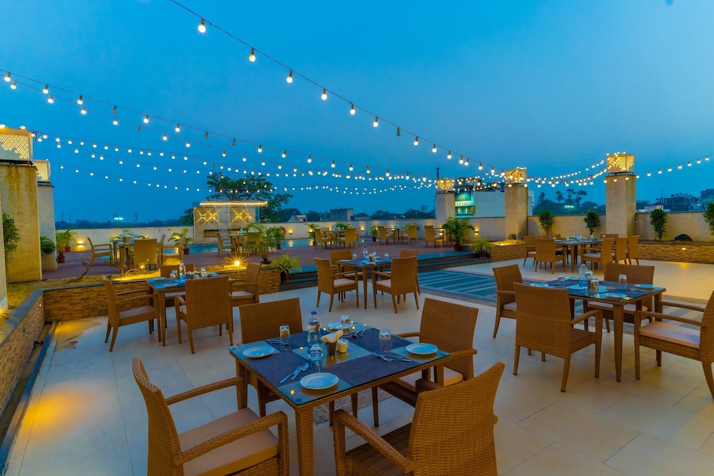 Vivanta Jamshedpur, Golmuri 30/57