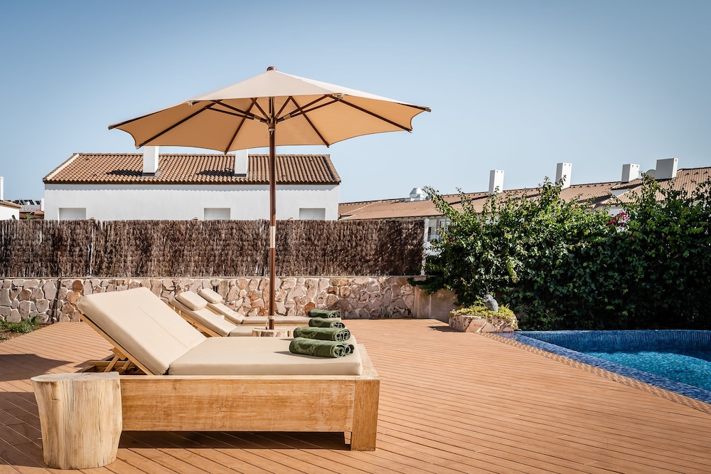 VILLAS DEL LAGO 12/67