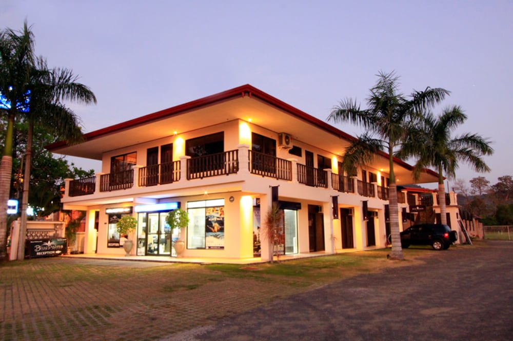 Blue Palm Hotel 3/31