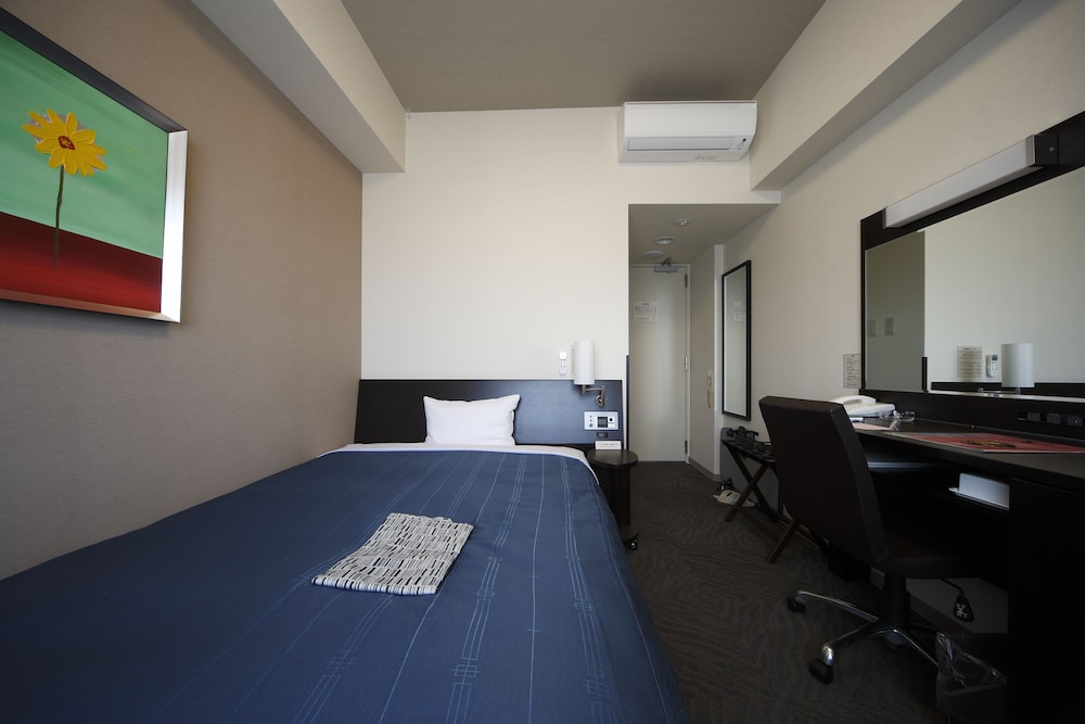 Hotel Route Inn SakaideKita Inter 24/62