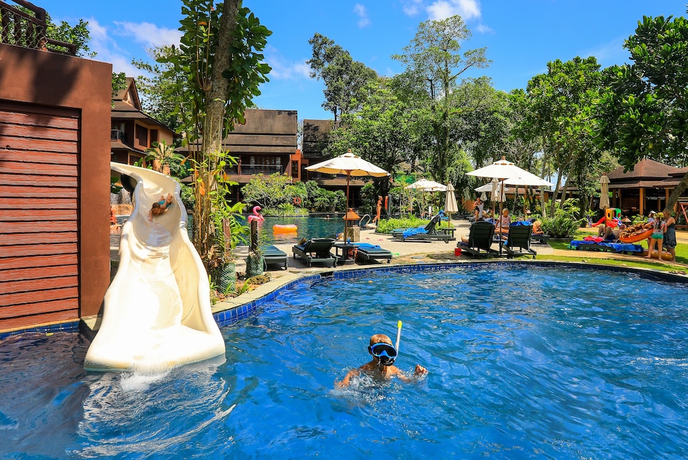 Khao Lak Merlin Resort 56/71