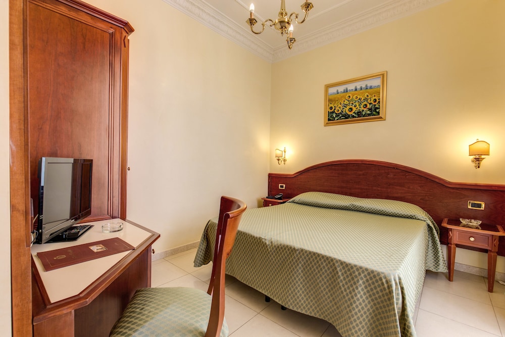 Hotel Contilia 10/66