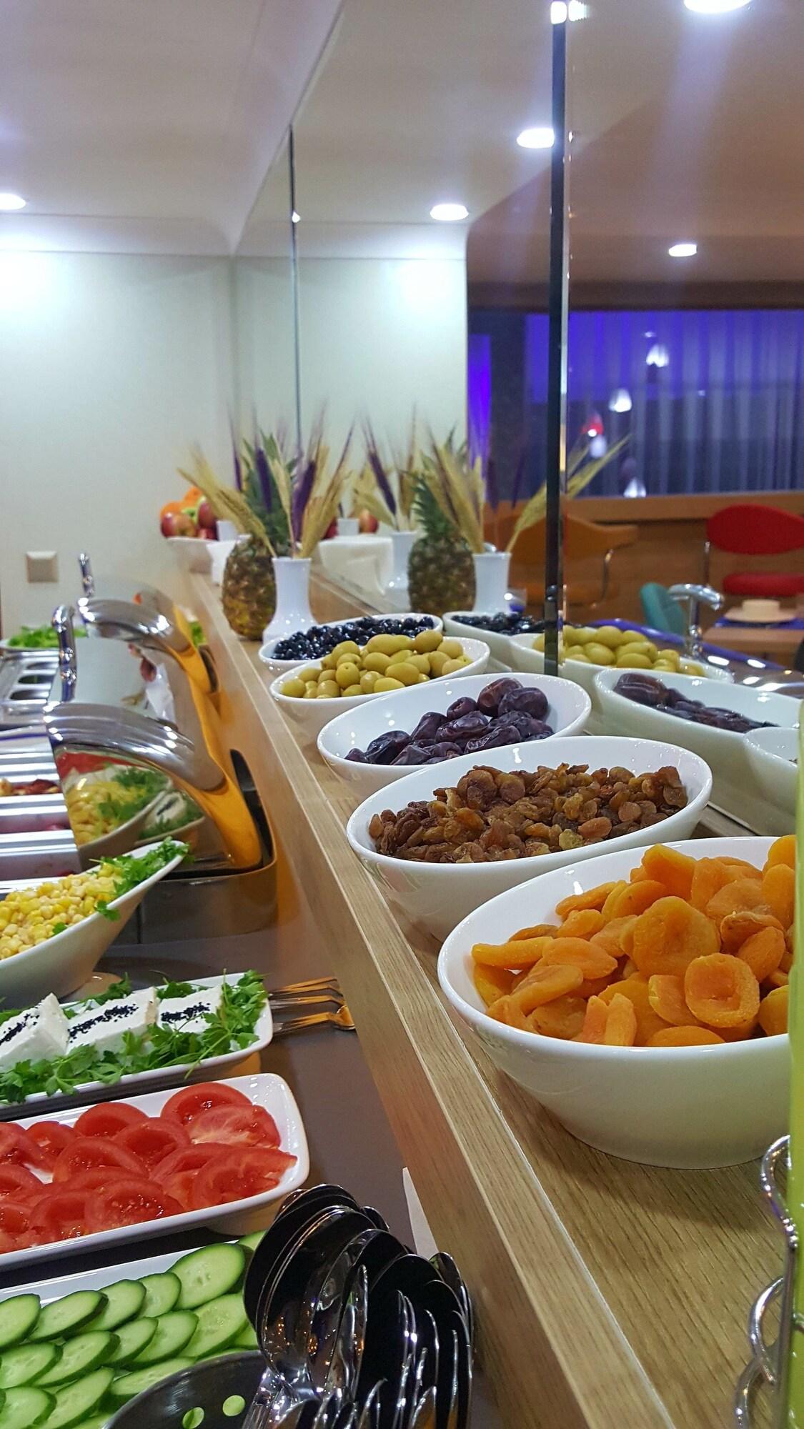 Marina Hotel photo4