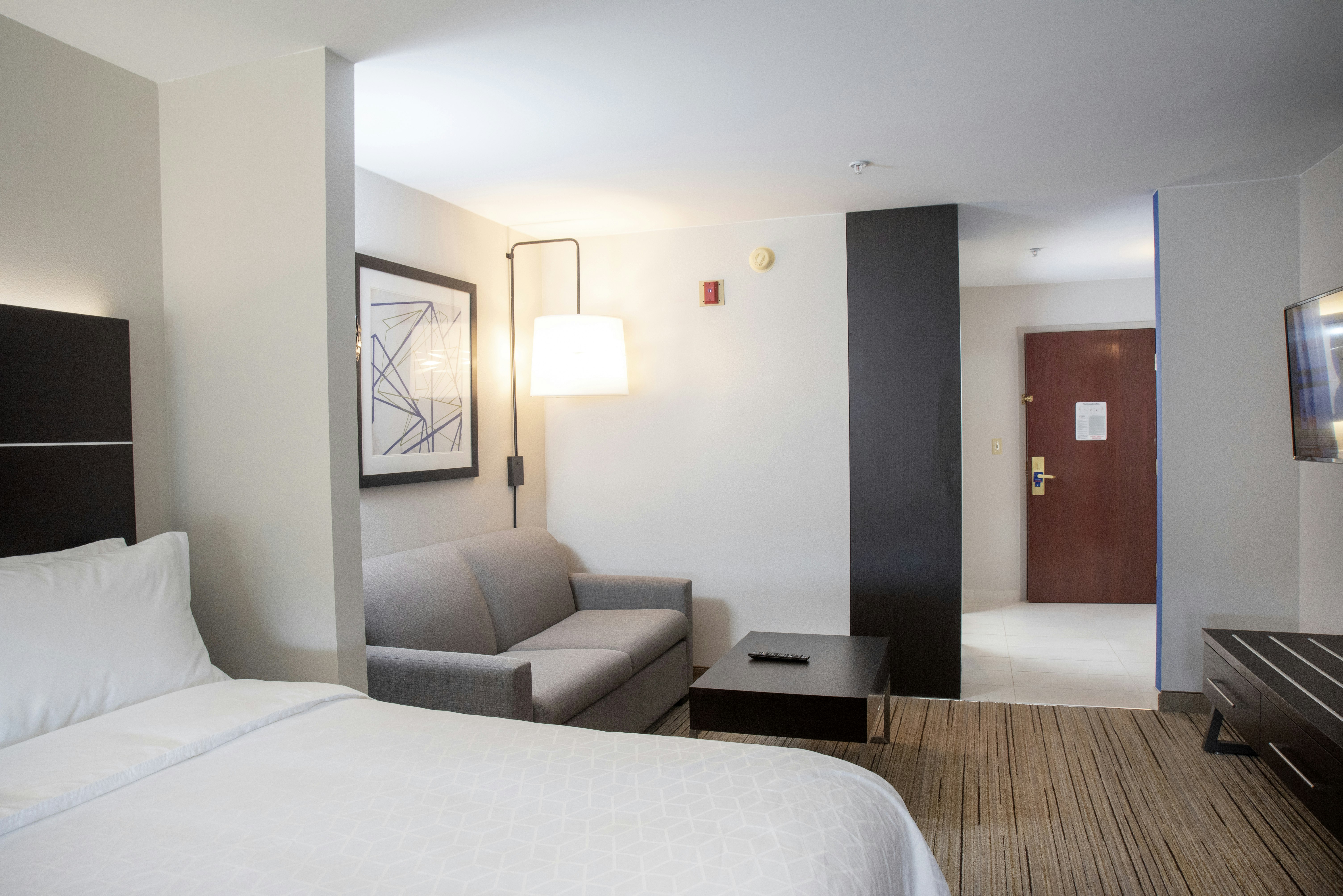 Holiday Inn Express Hotel and Suites Chester-Monroe-Goshen 30/72