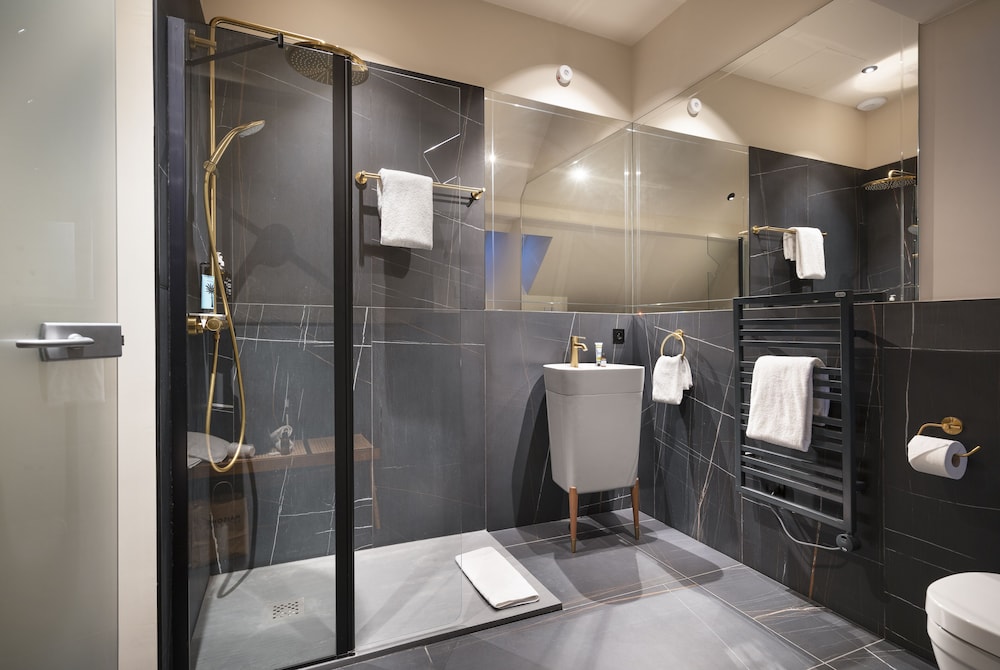 Hebe Hotel 32/41