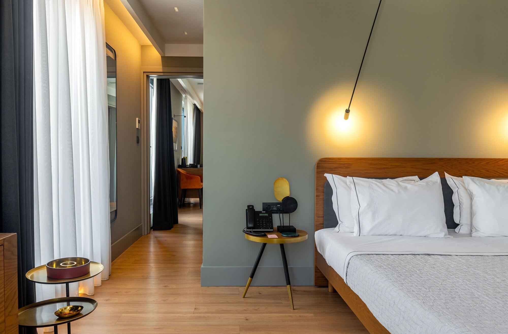 2 Bedrooms, Suite, Acropolis View, Balcony
