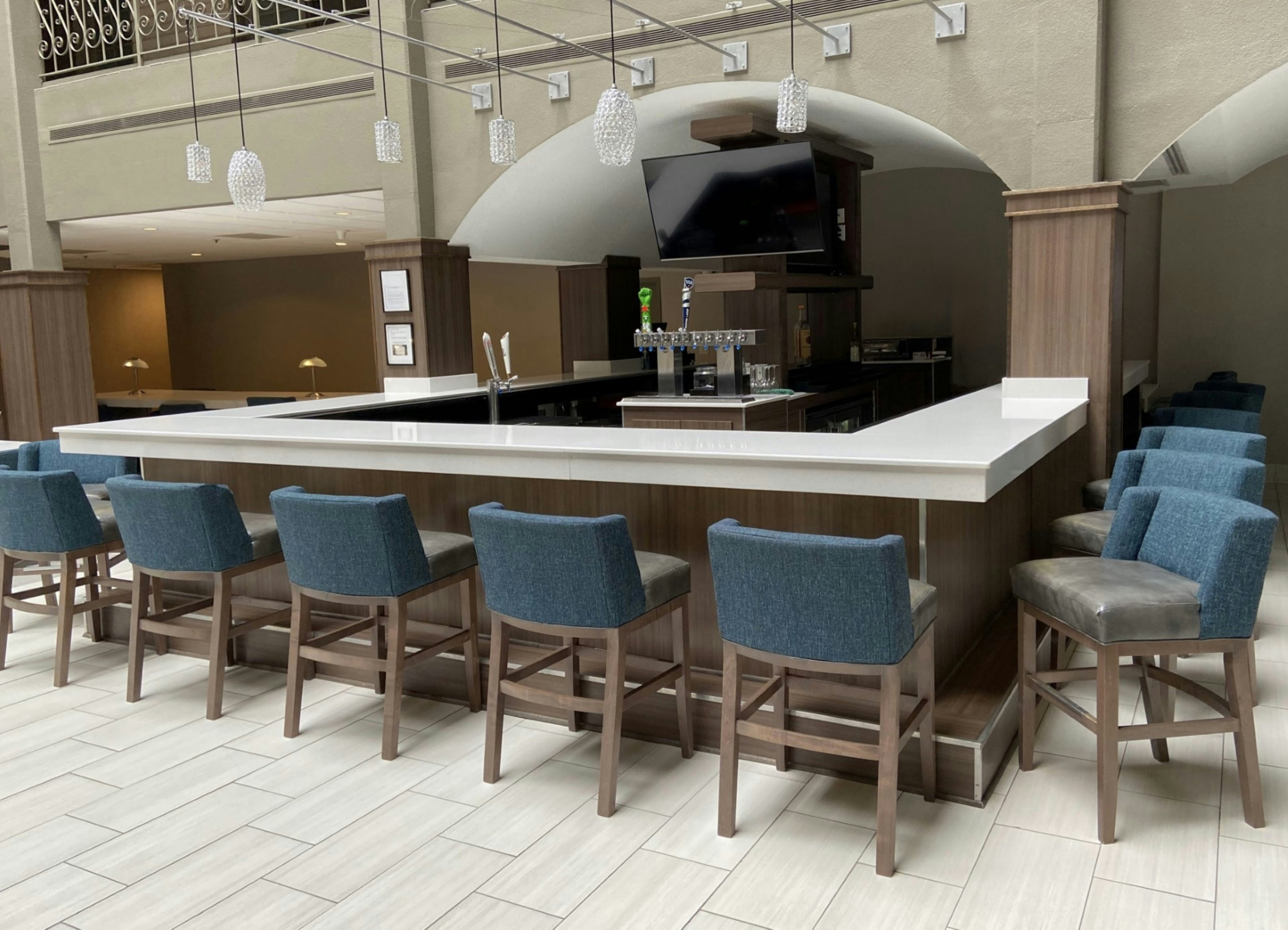 Embassy Suites by Hilton Chicago Schaumburg Woodfield 41/55