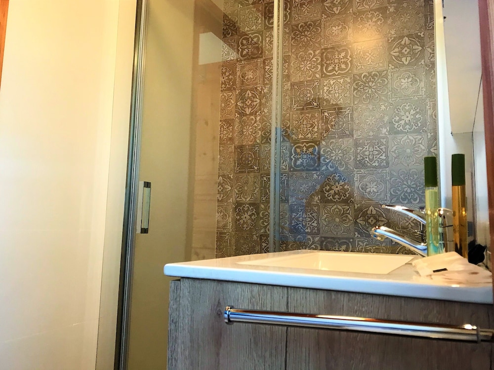 Casita, Deluxe, Cabin, 1 Double and 1 Single Bed, Courtyard View, Private Bathroom، Casa Alta 5/6
