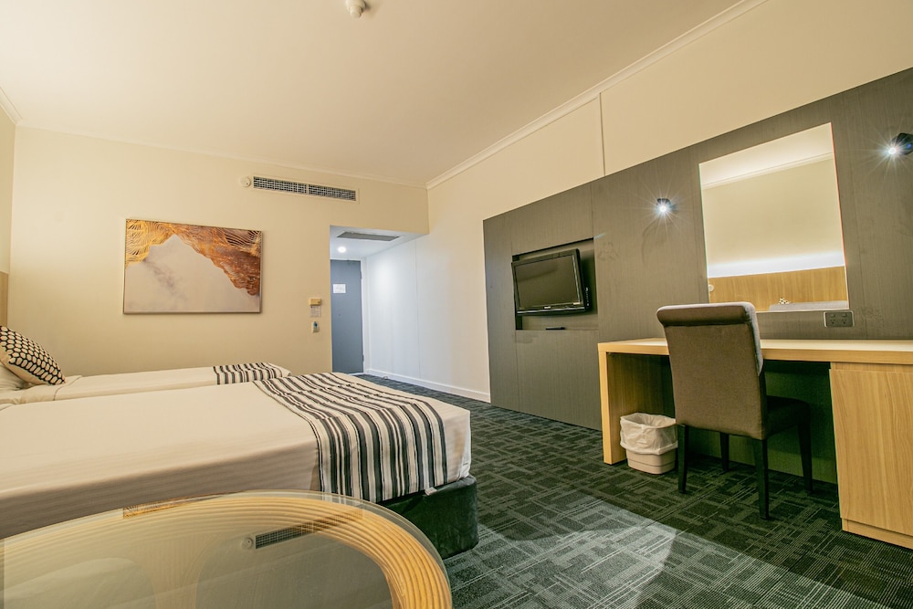 Opal Cove Resort 32/72
