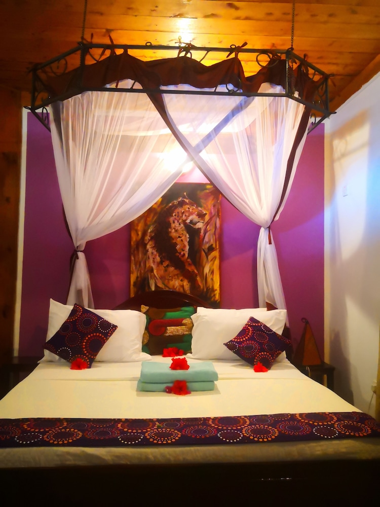 Mambo Ocean Resort 9/50