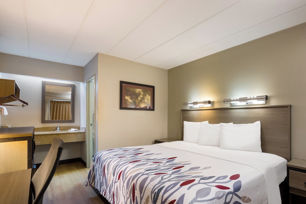 Red Roof Inn Wilkes - Barre Arena 24/51