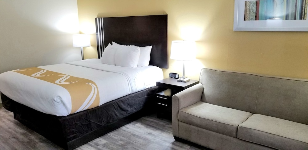 Quality Inn Pelham I-65 Exit 246 17/38