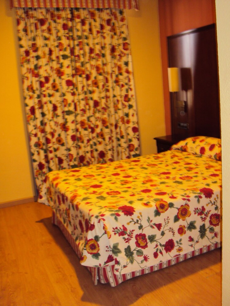 Gran hotel Marmolejo 9/28