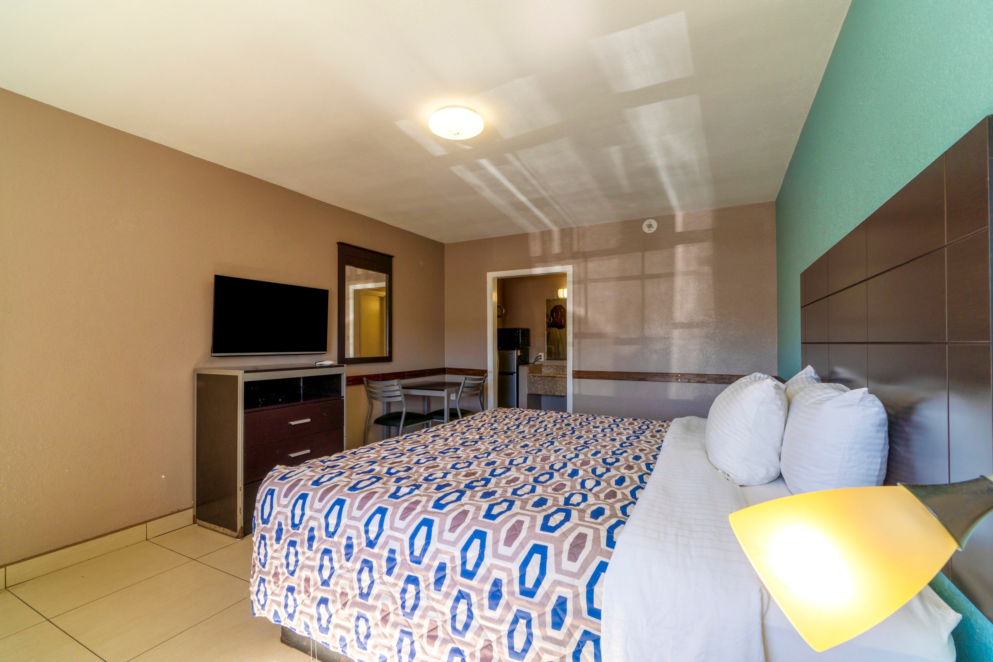Woodfield Inn & Suites Hotel O, Yoakum TX 111 41/54