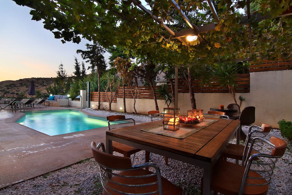 Villa Adam 37/50