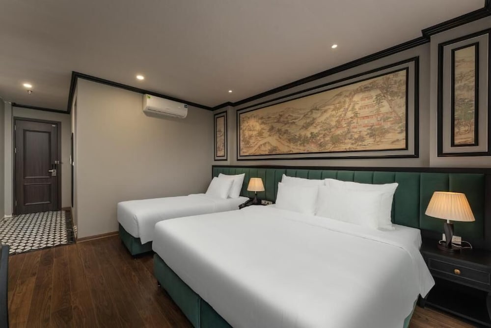 Hanoi Embrace Boutique Hotel 8/39