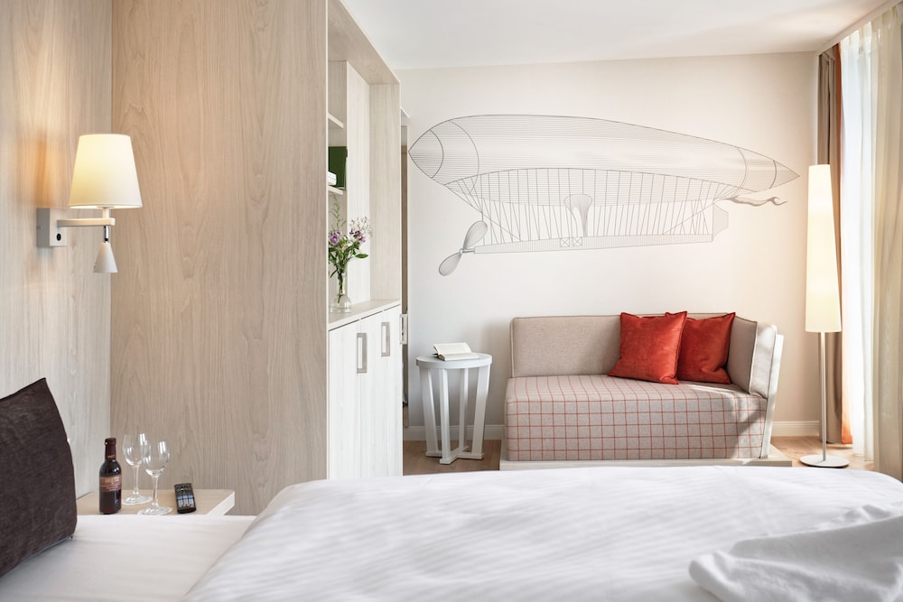 KONGRESSHOTEL POTSDAM AM TEMPLINER SEE 26/66