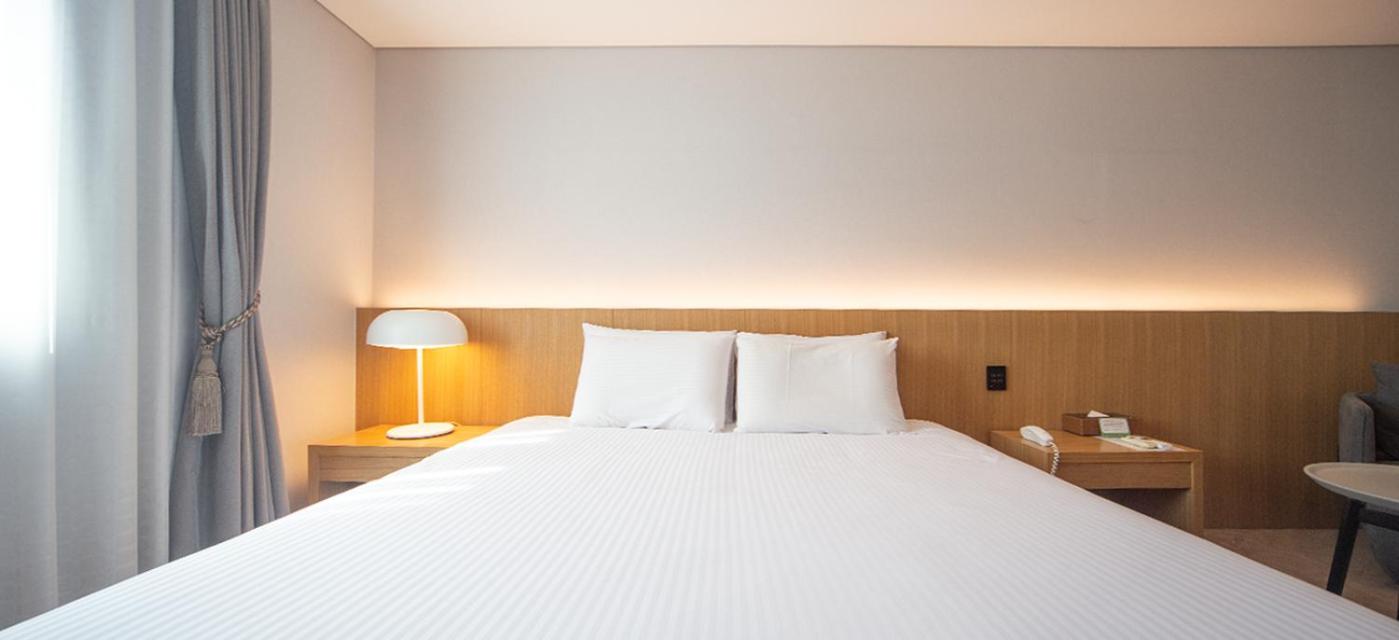 STANDARD, DOUBLE BED