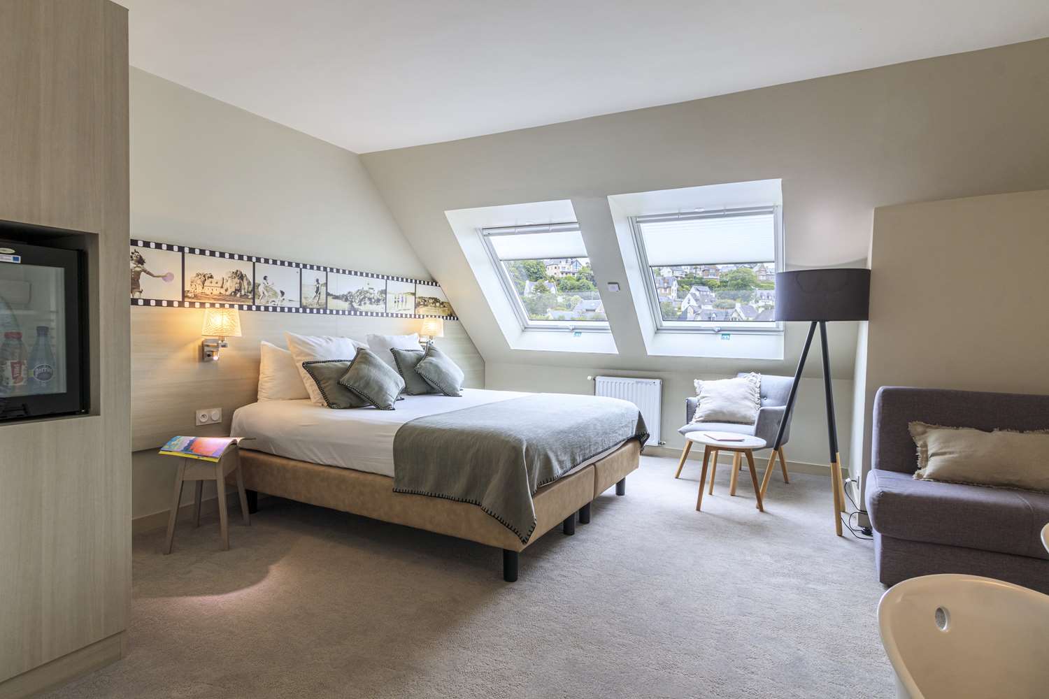 Prestige, King Bed, Working Area
