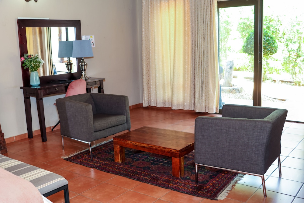 Thaba Legae Guest Lodge 18/43